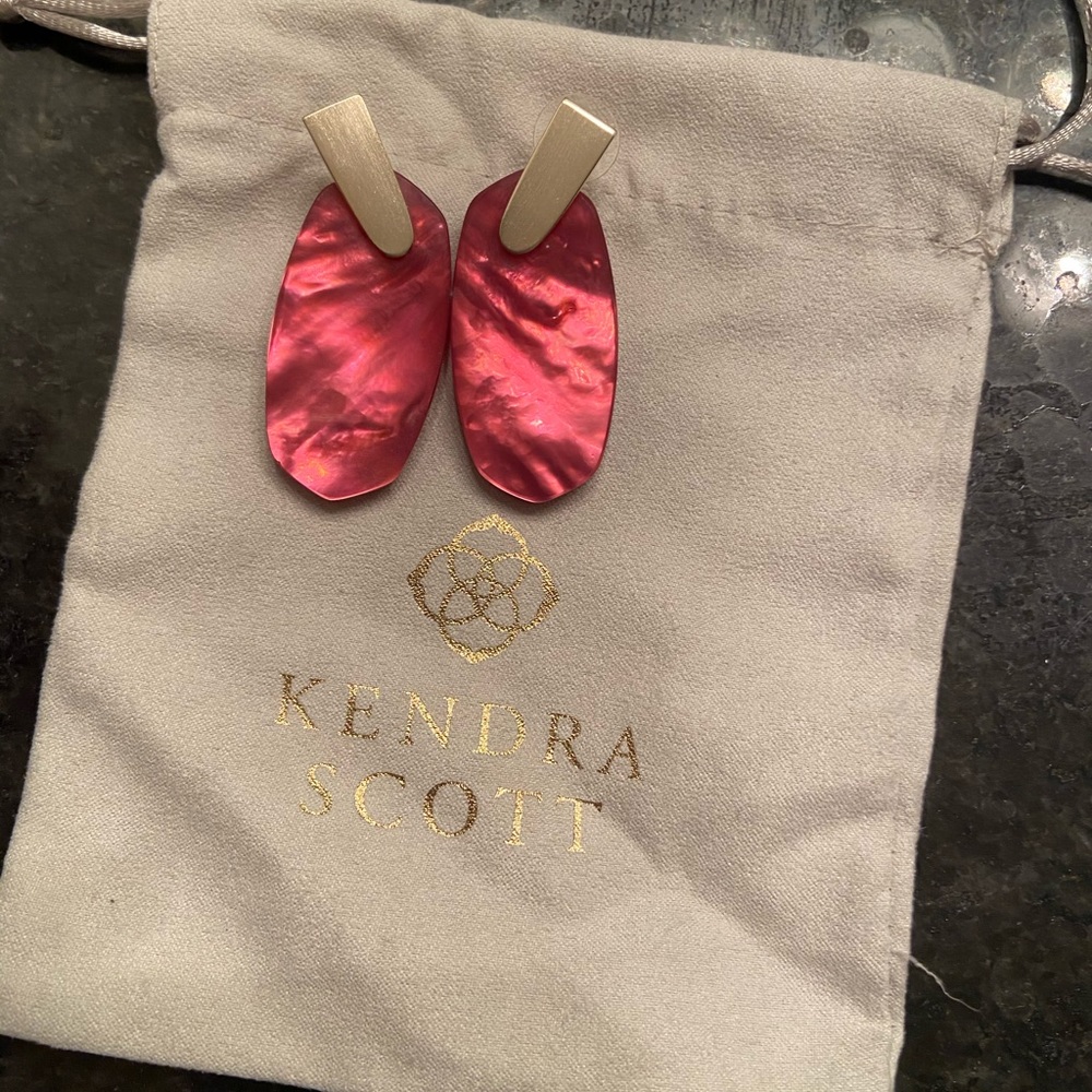 Kendra earrings Aragon